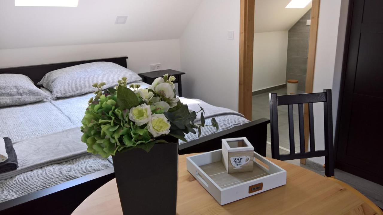 Apartment Rozalia Vendeghaz 2 *