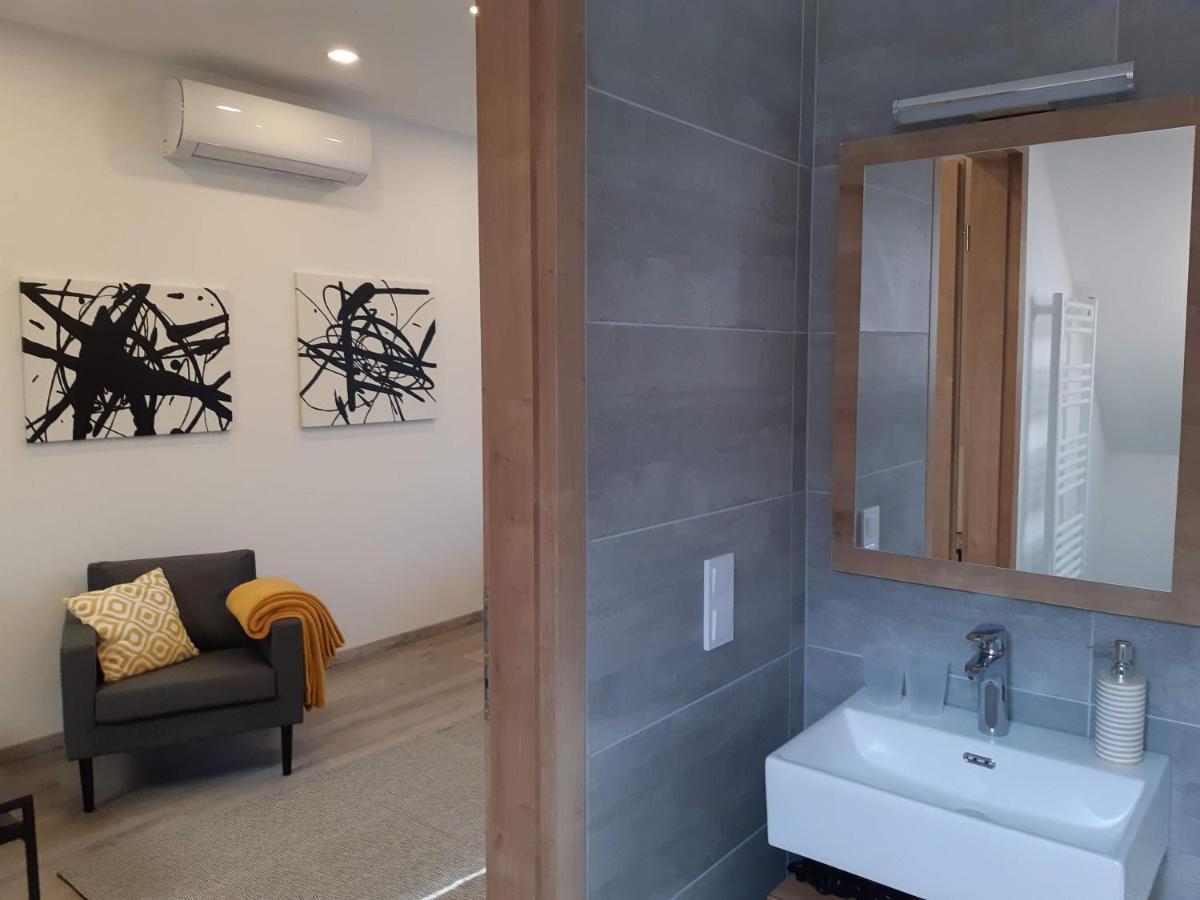 Rozalia Vendeghaz 2 Apartment *